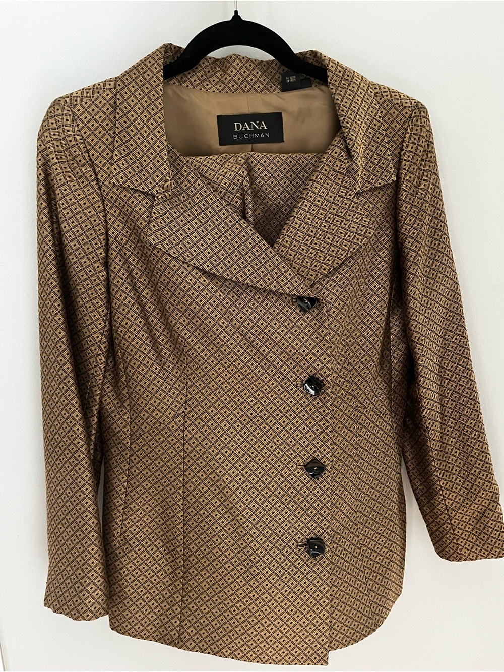 Dana Buchman Tan Patterned Women's Pantsuit Set